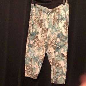 Roaman’s Sweatpants Capris, gently worn, Size 22/24W